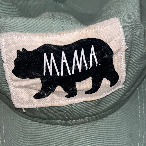 Rae Dunn pair of green baseball hats, mama bear & mini bear one size - Picture 7 of 7
